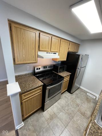 8536 Hague Road Indianapolis IN 46256