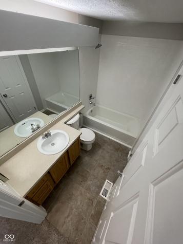 8536 Hague Road Indianapolis IN 46256