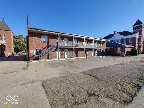 106 W Broadway Street Shelbyville IN 46176