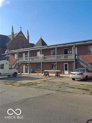 106 W Broadway Street Shelbyville IN 46176