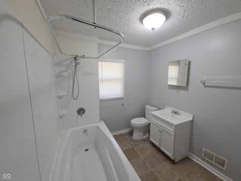 143 W 35th Street Indianapolis IN 46208
