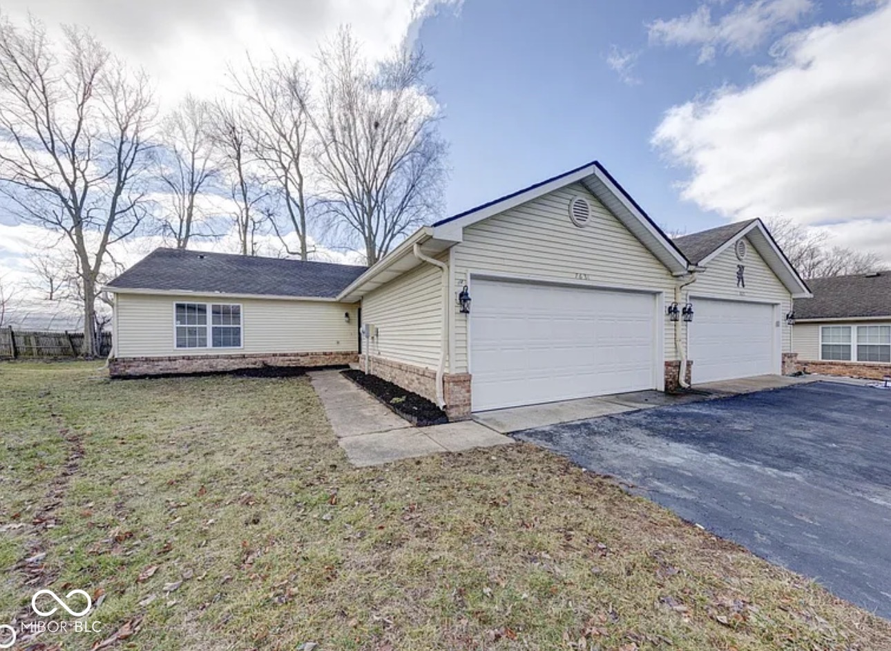 7621 Orchard Village Drive Indianapolis IN 46217