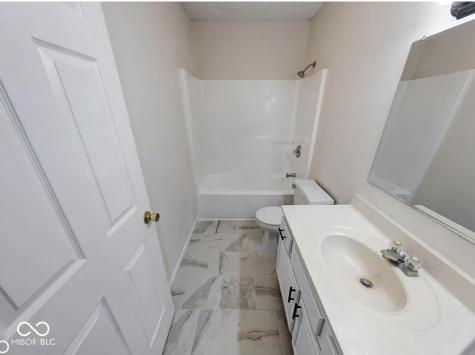 7621 Orchard Village Drive Indianapolis IN 46217