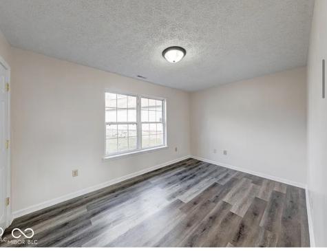 7621 Orchard Village Drive Indianapolis IN 46217