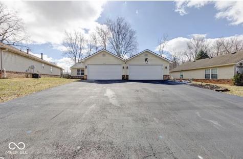7621 Orchard Village Drive Indianapolis IN 46217