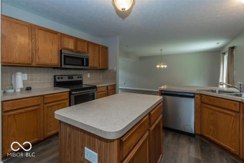 10686 Trailwood Drive Fishers IN 46038