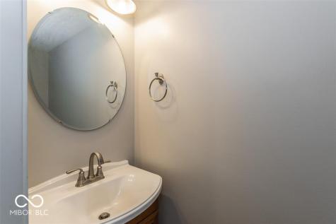 10686 Trailwood Drive Fishers IN 46038
