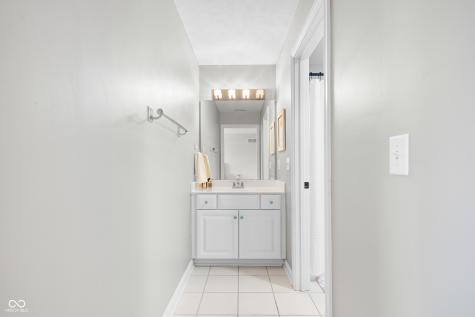 12096 Sail Place Drive Indianapolis IN 46256