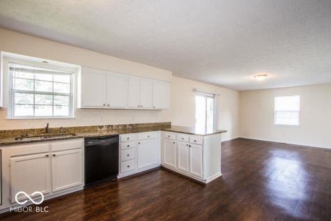 3281 Cherry Lake Lane Indianapolis IN 46235