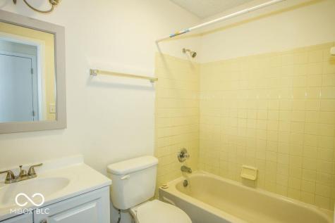3281 Cherry Lake Lane Indianapolis IN 46235