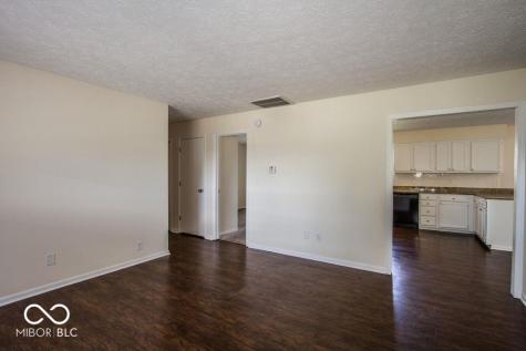 3281 Cherry Lake Lane Indianapolis IN 46235