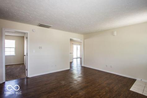 3281 Cherry Lake Lane Indianapolis IN 46235