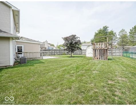 11052 Oakspring Drive Indianapolis IN 46239