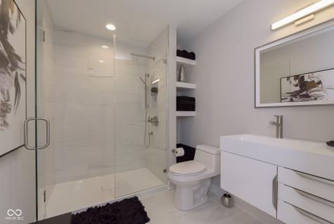 429 W 86th Street Indianapolis IN 46260