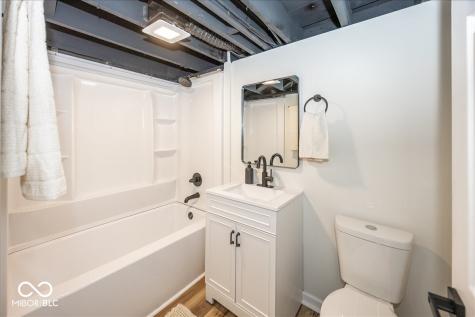 5414 E 10th Street Indianapolis IN 46219