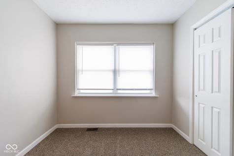 63 S 3rd Avenue Beech Grove IN 46107