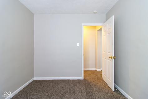 63 S 3rd Avenue Beech Grove IN 46107