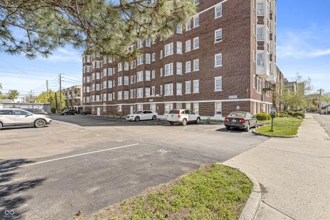 230 E 9th Street Indianapolis IN 46204