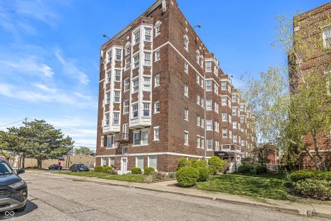 230 E 9th Street Indianapolis IN 46204