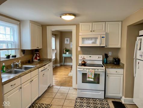 425 W 44th Street Indianapolis IN 46208