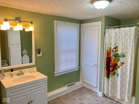 425 W 44th Street Indianapolis IN 46208