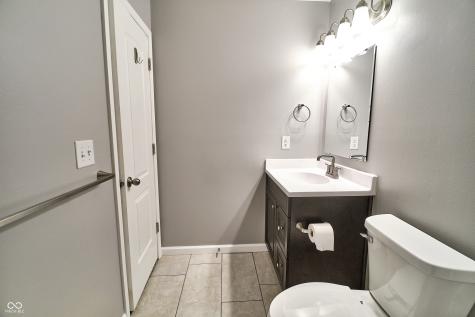 11193 Boston Way Fishers IN 46038