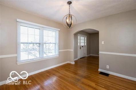 6206 Meridian Street West Drive Indianapolis IN 46260