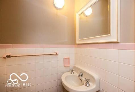 6206 Meridian Street West Drive Indianapolis IN 46260