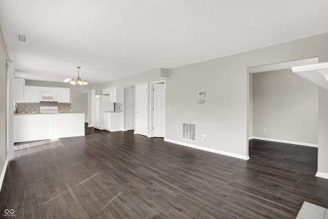 5761 Cantigny Way S Carmel IN 46033