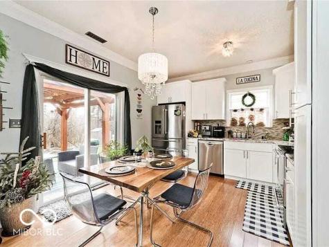 10267 Blue Sky Drive Avon IN 46123
