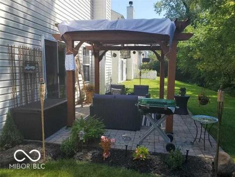 10267 Blue Sky Drive Avon IN 46123