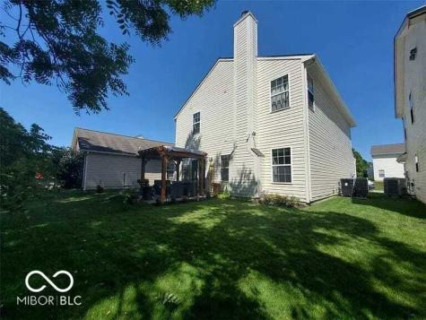 10267 Blue Sky Drive Avon IN 46123