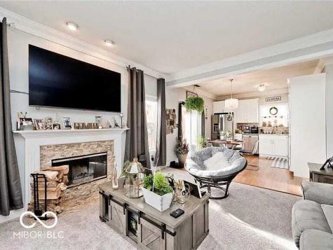 10267 Blue Sky Drive Avon IN 46123