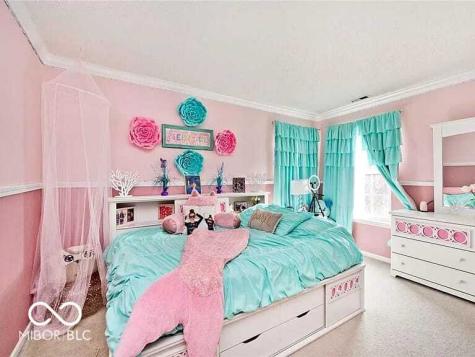 10267 Blue Sky Drive Avon IN 46123