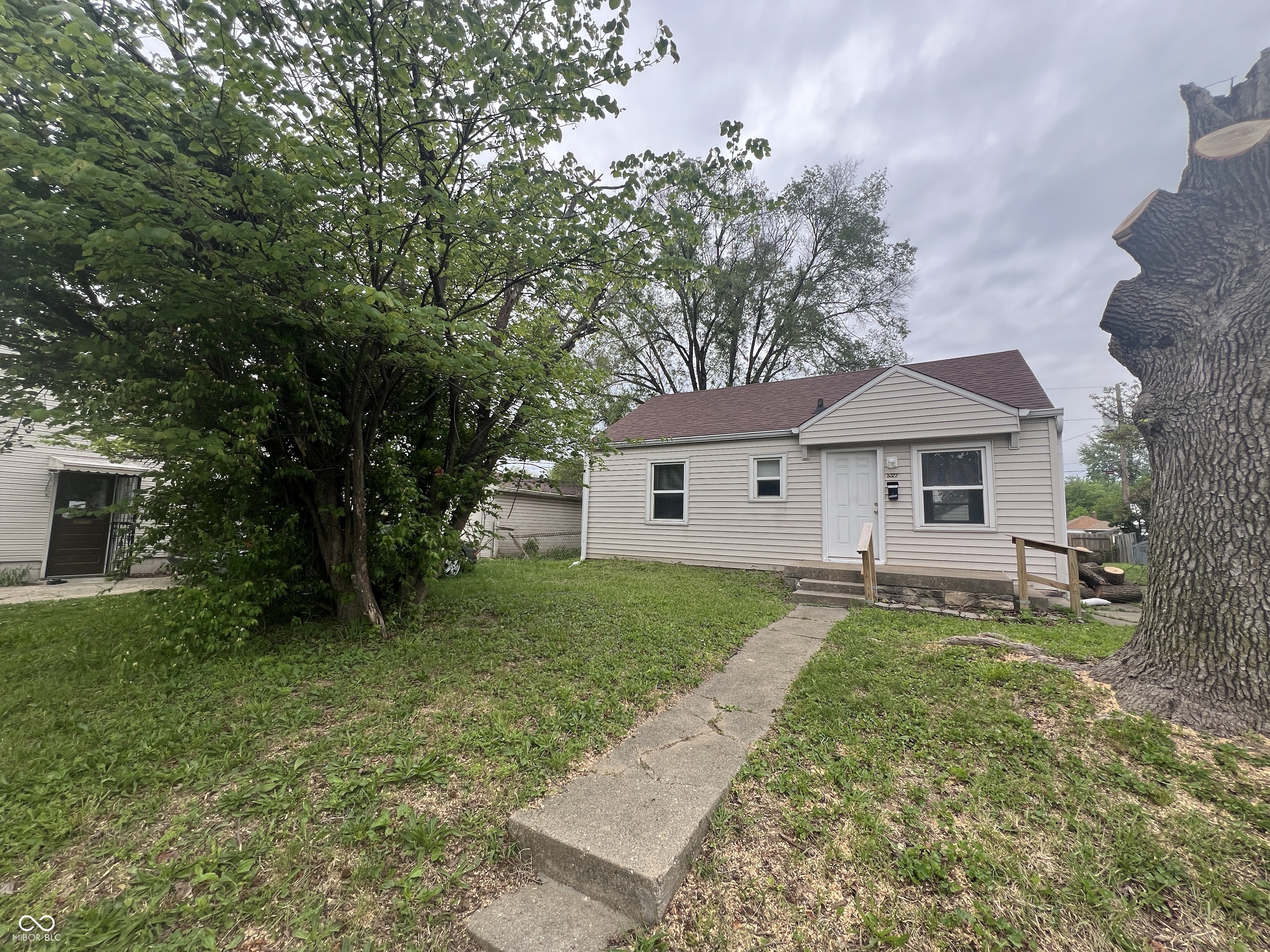 5322 E 19th Place Indianapolis IN 46218