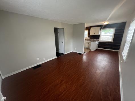 5322 E 19th Place Indianapolis IN 46218