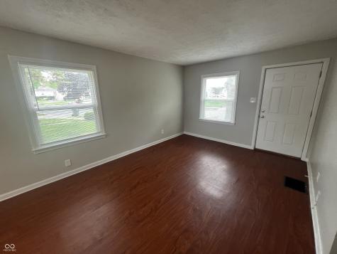 5322 E 19th Place Indianapolis IN 46218
