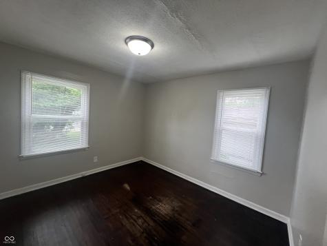 5322 E 19th Place Indianapolis IN 46218