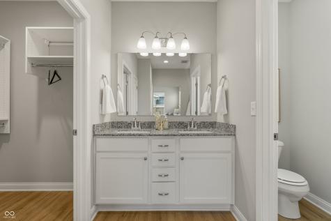 6737 Bridle Way Whitestown IN 46075
