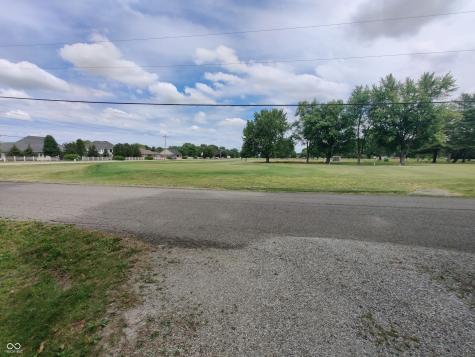 9 E Rafferty Road E Shelbyville IN 46176