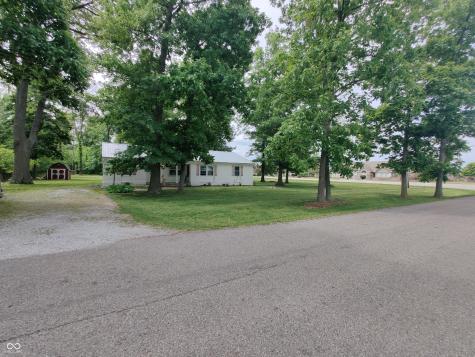 9 E Rafferty Road E Shelbyville IN 46176