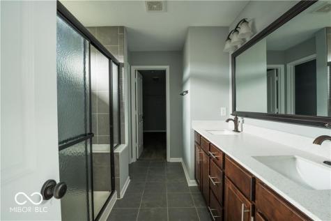 15665 Eastpark Drive Noblesville IN 46060