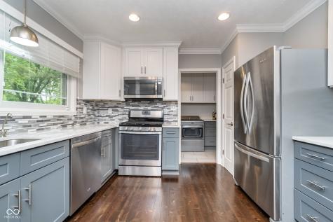 13738 Roswell Drive Carmel IN 46032