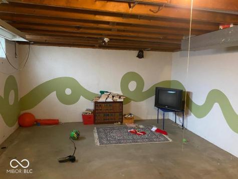 8065 Hoover Lane Indianapolis IN 46260