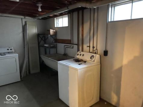 8065 Hoover Lane Indianapolis IN 46260
