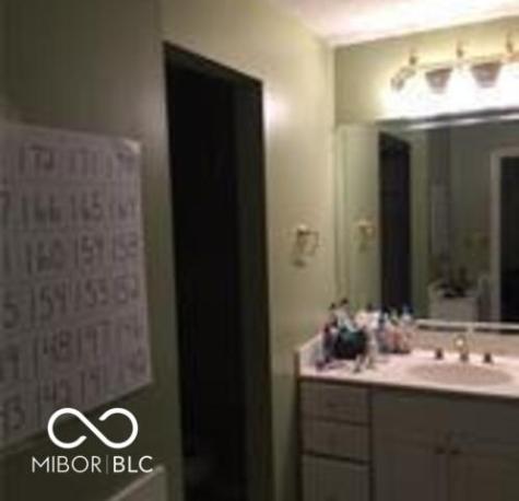 8065 Hoover Lane Indianapolis IN 46260