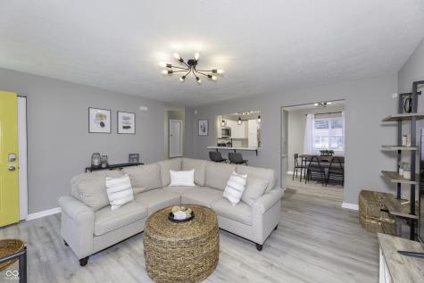 8126 Xenia Drive Indianapolis IN 46227