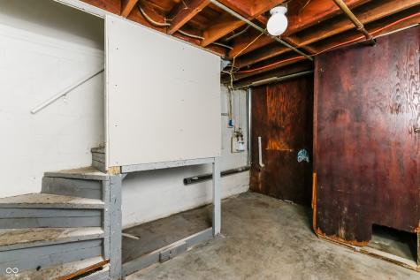 4725 E 16th Street Indianapolis IN 46201