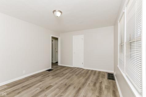 4725 E 16th Street Indianapolis IN 46201