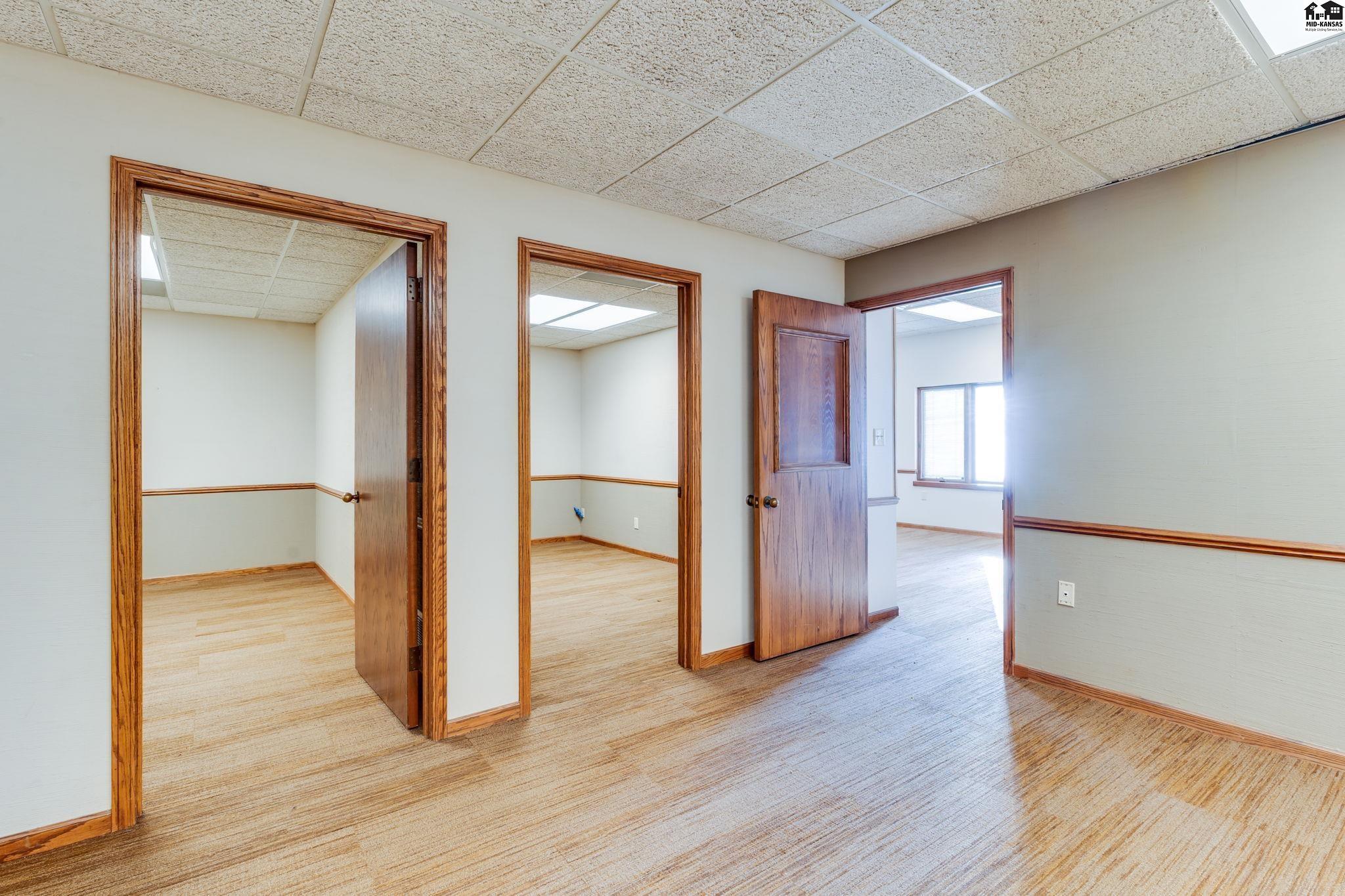 129 W 2nd Avenue Hutchinson KS 67501